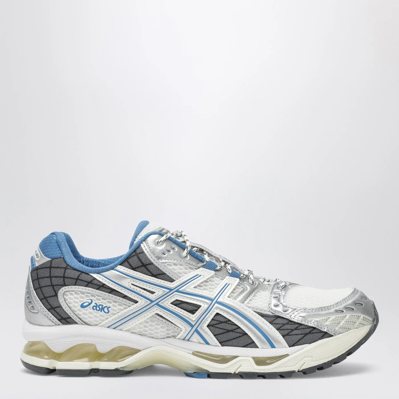 ASICS Gel-Nimbus 10.1 Sneakers in Cream/Polar Night