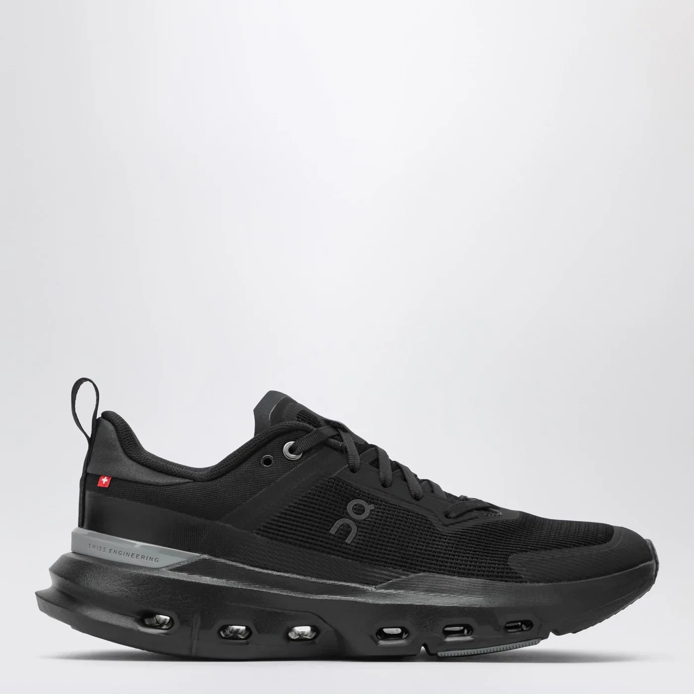 On Sneakers Cloudpulse Next black