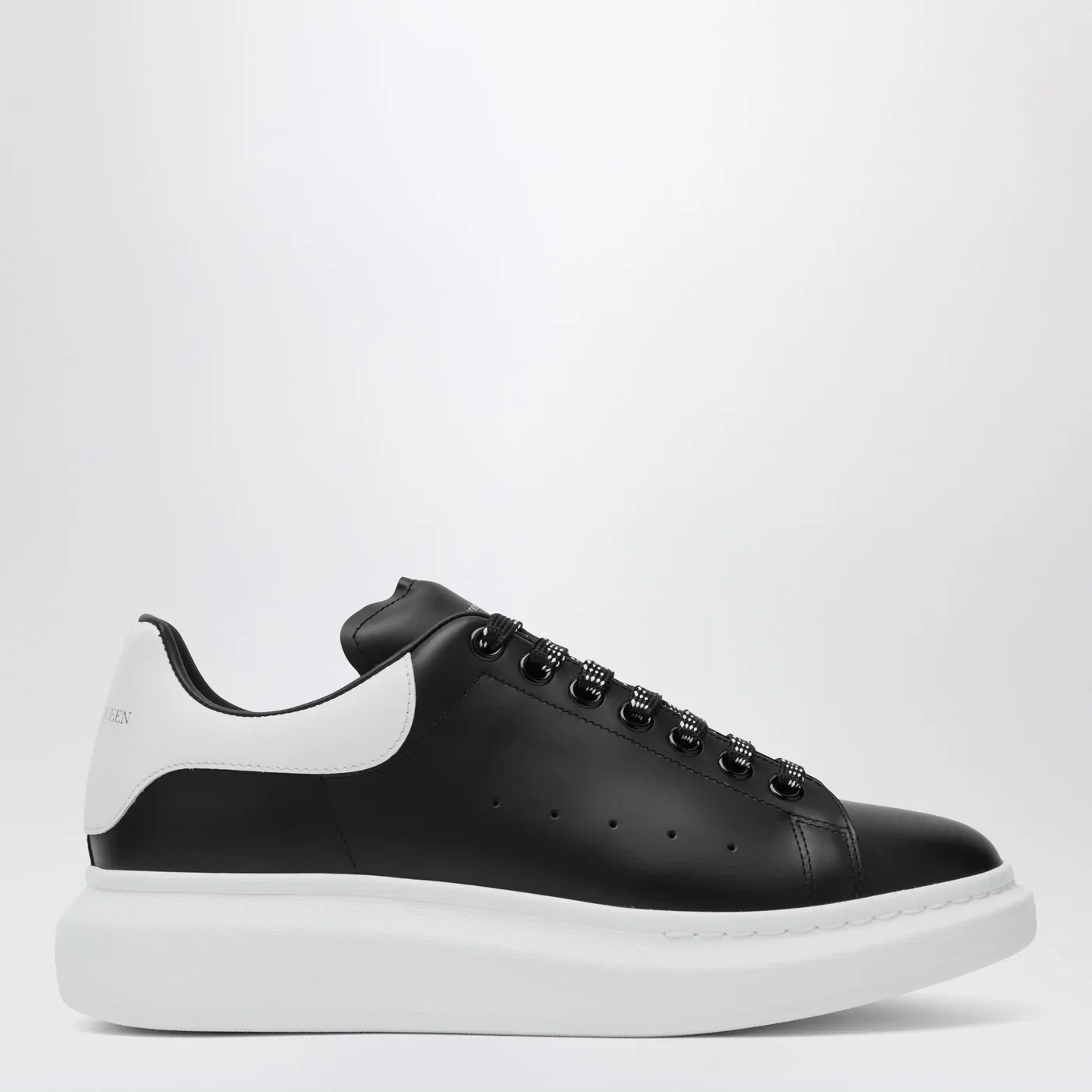 Alexander McQueen Oversized black/white Sneakers