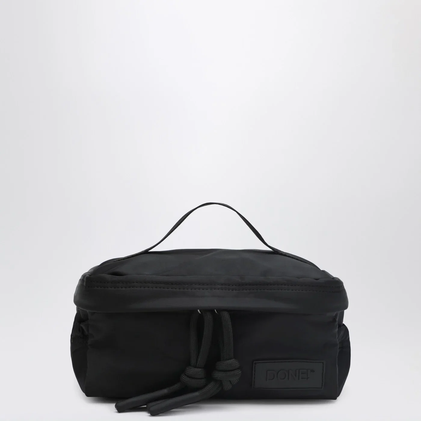 DONE! Black nylon beauty case