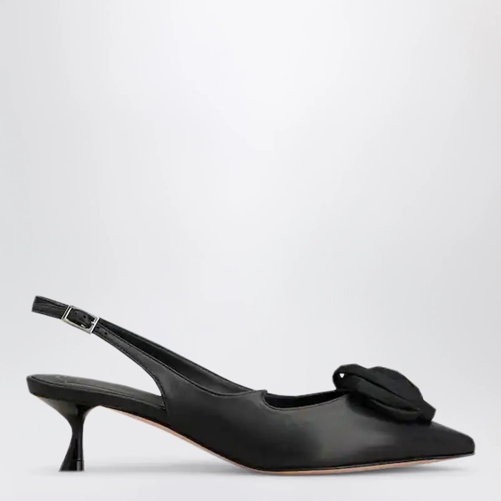 ROGER VIVIER Rose Vivier Slingback Pumps in Black Leather